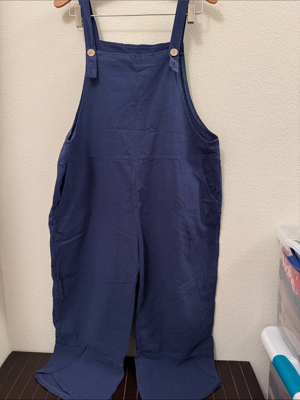 Women's Navy Button-Strap Linen-Blend Overalls Jumpsuit